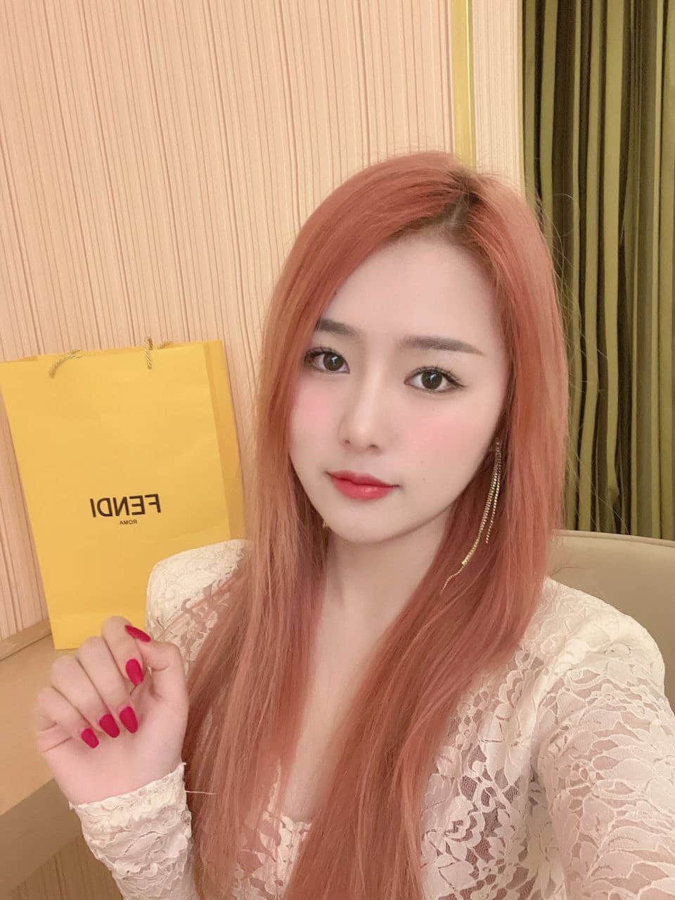 121-yuyu极品反差女神全套资源最全的了27V81P