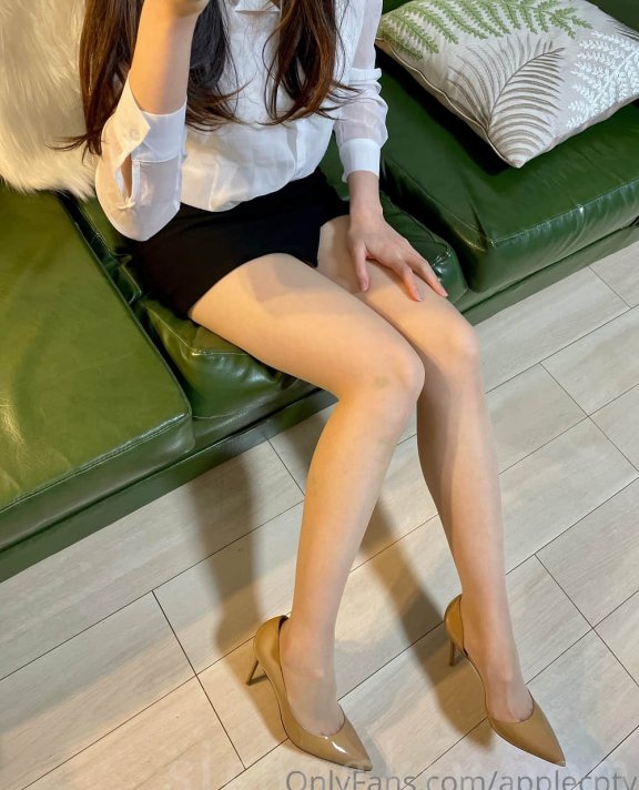 054-applecptv(苹果姐)onlyfans华裔博主福利视频写真资源合集[60GB]